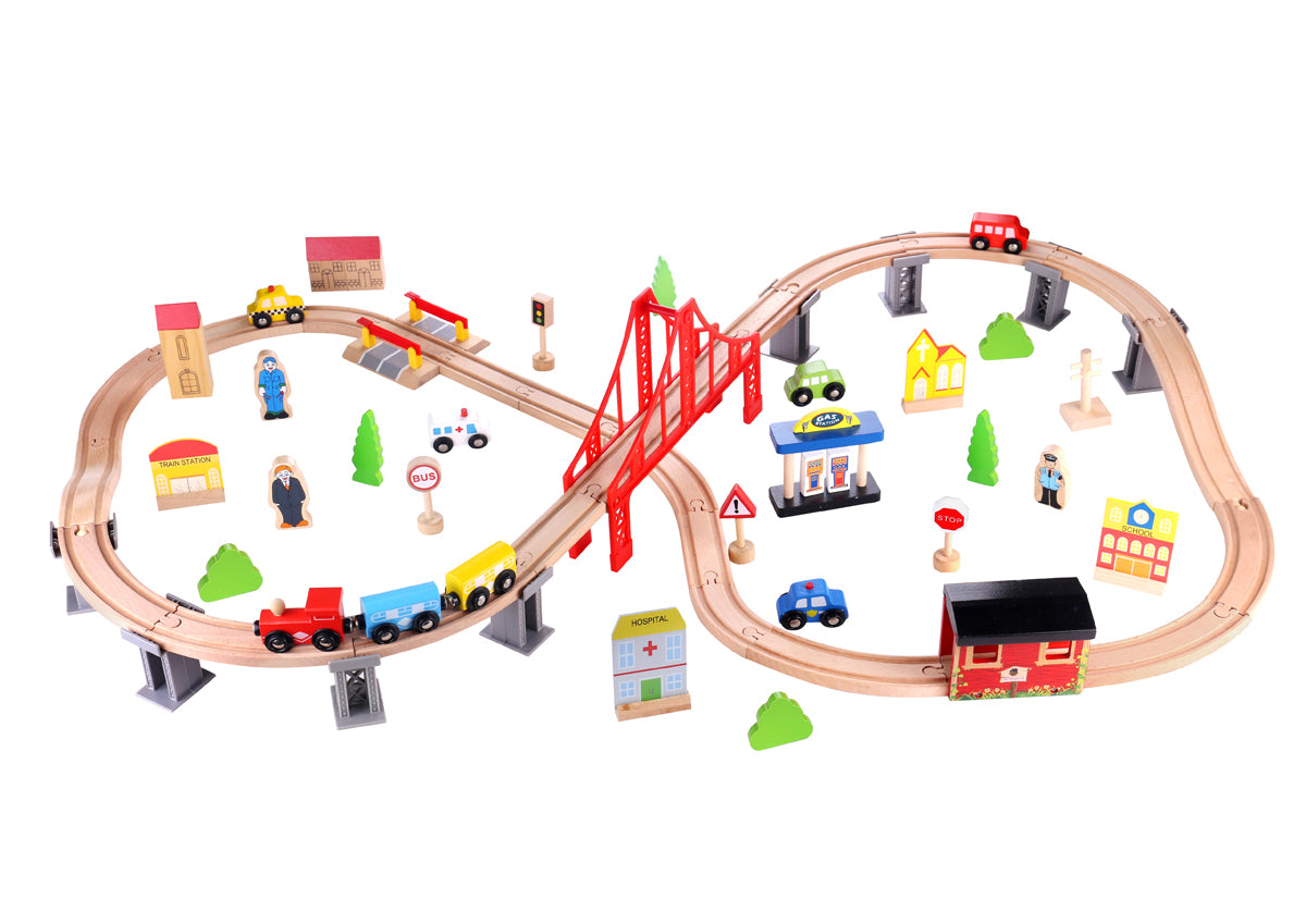 WOODEN TRAIN SET 70PCS